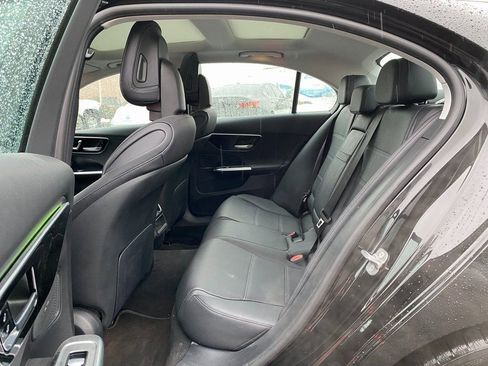 Used 2025 Mercedes-Benz C 300 4MATIC Sedan image 13