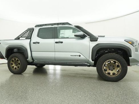 New 2025 Toyota Tacoma 4x4 Double Cab Hybrid image 28