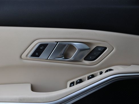 Used 2022 BMW 330i Sedan w/ Premium Package RWD image 47