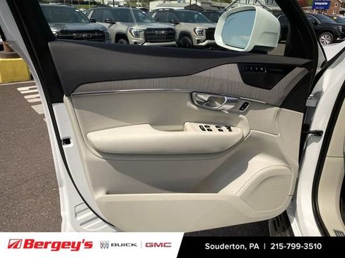 Used 2024 Volvo XC90 B6 Plus AWD/4WD image 25