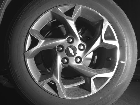 Used 2025 Chevrolet Trax LT FWD image 14