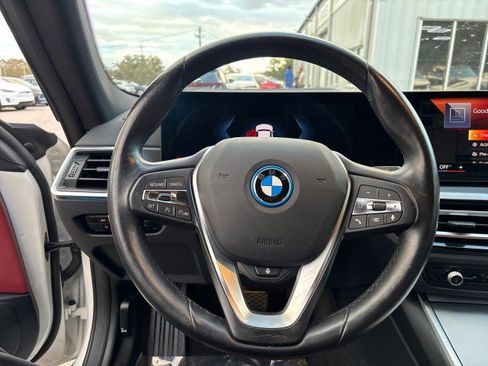 Used 2023 BMW i4 eDrive40 w/ Premium Package image 21