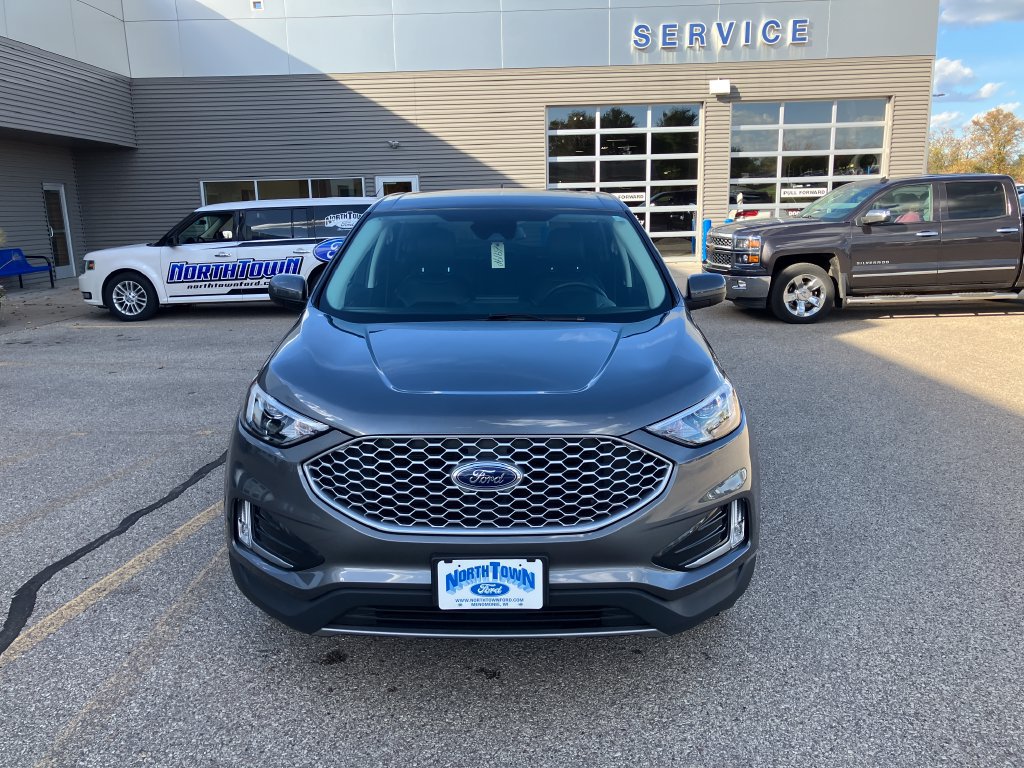 Used 2024 Ford Edge SEL w/ Convenience Package AWD/4WD image 4