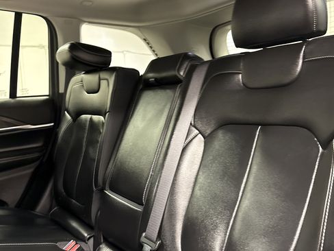 Used 2022 Jeep Grand Cherokee Limited 4xe image 20