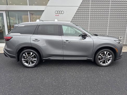 Used 2023 INFINITI QX60 Luxe w/ Cargo Package image 2