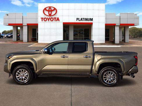 Used 2025 Toyota Tacoma Limited image 3