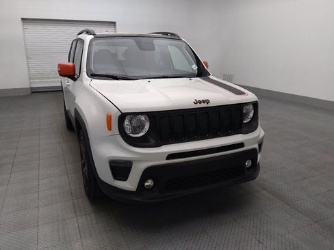 Used 2020 Jeep Renegade Latitude FWD image 14