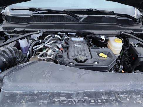 New 2026 RAM 2500 Laramie w/ Sport Appearance Package AWD/4WD image 21