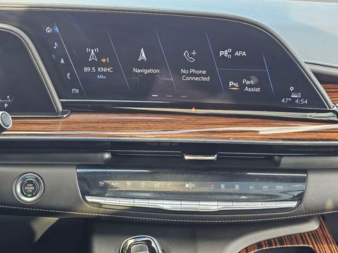 Certified 2023 Cadillac Escalade Premium Luxury image 32