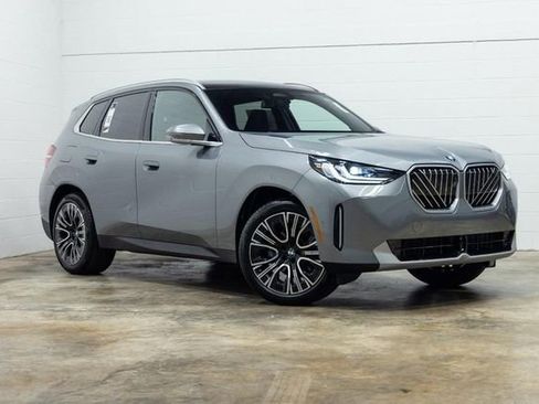 Certified 2025 BMW X3 xDrive30i AWD/4WD image 4