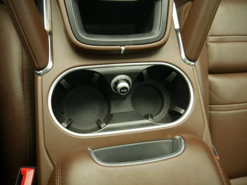 Certified 2023 Porsche Cayenne Turbo AWD/4WD image 35