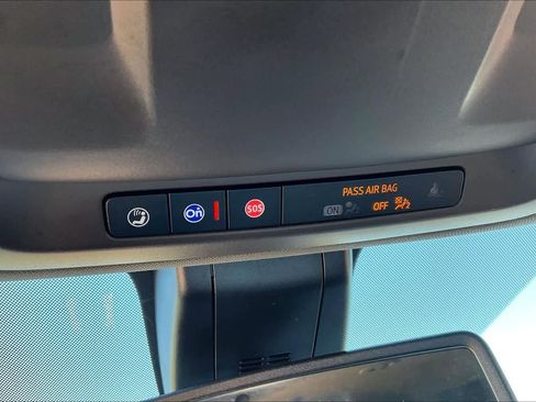 Used 2021 Chevrolet Tahoe Z71 w/ Z71 Off-Road Package image 35