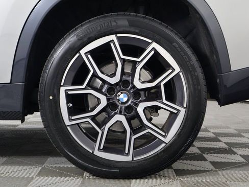 Used 2024 BMW X1 xDrive28i w/ Technology Package image 16