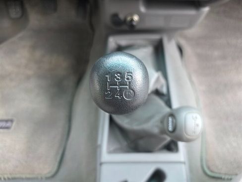 Used 2004 Toyota Tacoma 4x4 Xtracab V6 w/ Convenience Pkg image 31