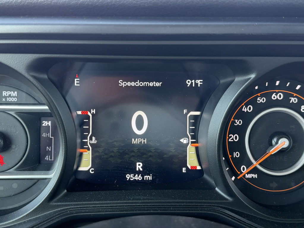 Used 2025 Jeep Gladiator Sport AWD/4WD image 18