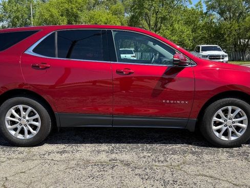 Used 2019 Chevrolet Equinox LT FWD image 3