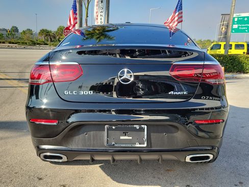 Used 2022 Mercedes-Benz GLC 300 4MATIC Coupe image 6