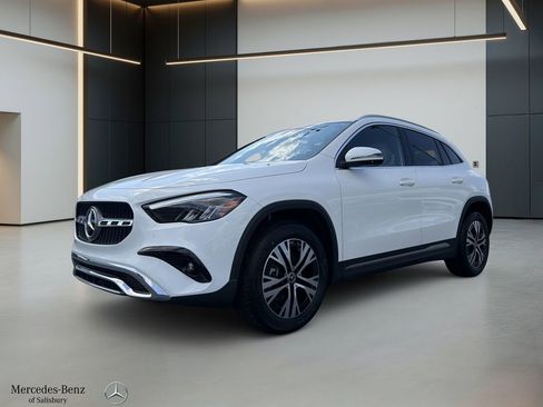 New 2026 Mercedes-Benz GLA 250 4MATIC image 1