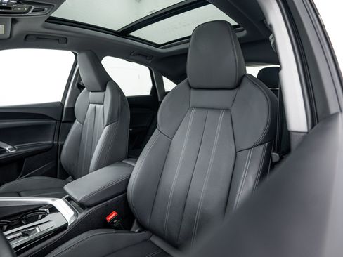 Used 2025 Audi Q5 Premium Plus w/ Premium Plus AWD/4WD image 17