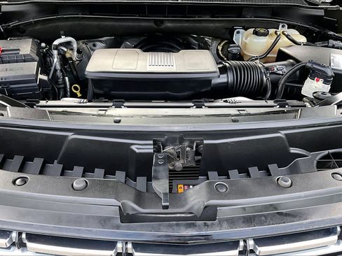 Used 2021 Chevrolet Tahoe Premier RWD image 34
