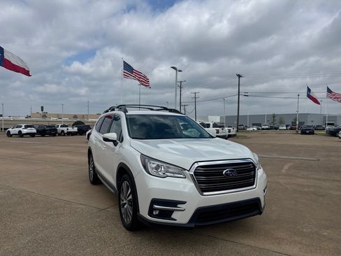 Used 2020 Subaru Ascent Limited w/ Popular Package #3 AWD/4WD image 2