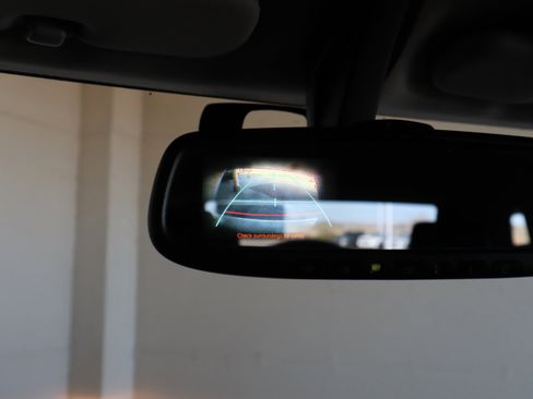 Used 2014 Toyota FJ Cruiser 4WD image 30