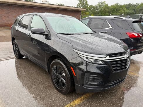 Used 2024 Chevrolet Equinox LS w/ LS Convenience Package AWD/4WD image 1