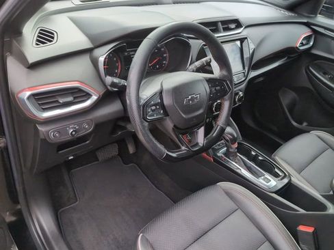 Certified 2022 Chevrolet TrailBlazer RS w/ Convenience Package image 10