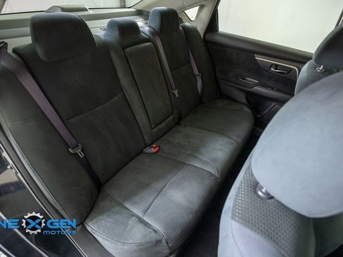 Used 2015 Nissan Altima 2.5 S w/ Power Driver Seat Package FWD image 36