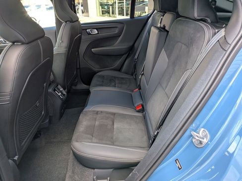 Certified 2023 Volvo C40 P8 Recharge Ultimate w/ Protection Package Premier image 27