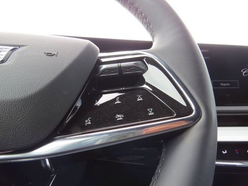 New 2026 Cadillac Optiq Sport 2 w/ LPO, Floor Liner Package image 36