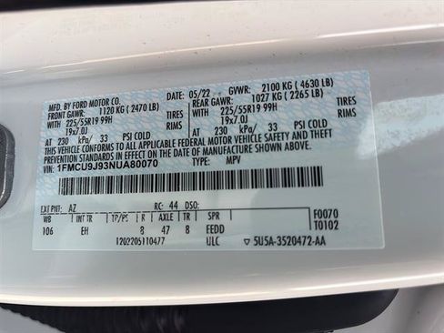 Certified 2022 Ford Escape Titanium AWD/4WD image 21