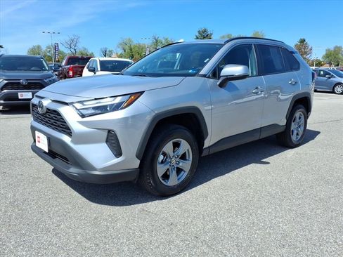 Certified 2025 Toyota RAV4 XLE AWD/4WD image 9