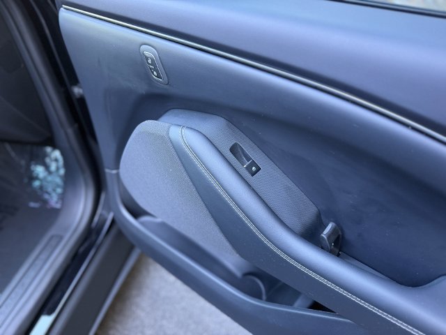 Used 2024 Ford Mustang Mach-E Select w/ Comfort Package Lite RWD image 33