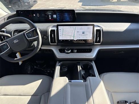 New 2025 Ford Expedition Max Active image 17