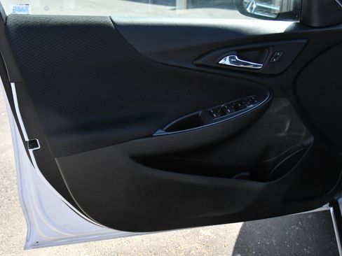 Used 2024 Chevrolet Malibu LT FWD image 13