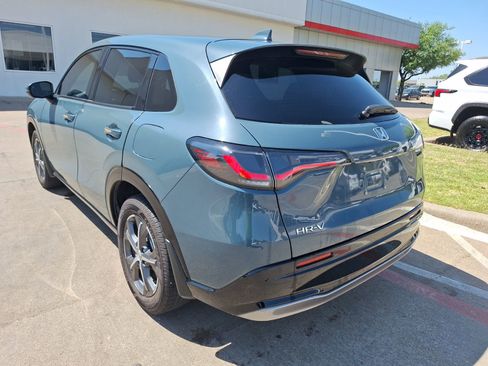 Used 2023 Honda HR-V EX-L image 4