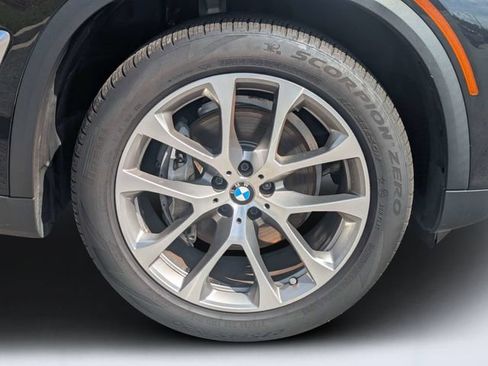 Used 2024 BMW X5 xDrive40i w/ Premium Package AWD/4WD image 11