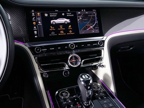 Used 2023 Bentley Flying Spur W12 image 26