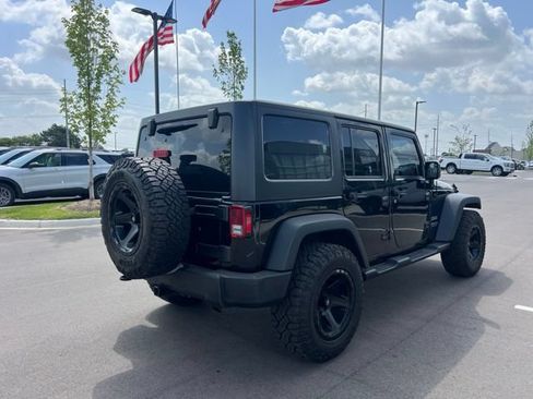 Used 2015 Jeep Wrangler Unlimited Sport w/ Quick Order Package 24S AWD/4WD image 5