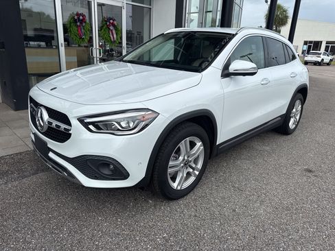 Certified 2023 Mercedes-Benz GLA 250 w/ Premium Package image 1