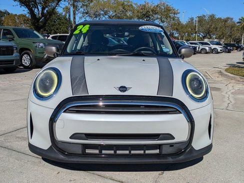 Used 2024 MINI Cooper 2-Door Hardtop image 8