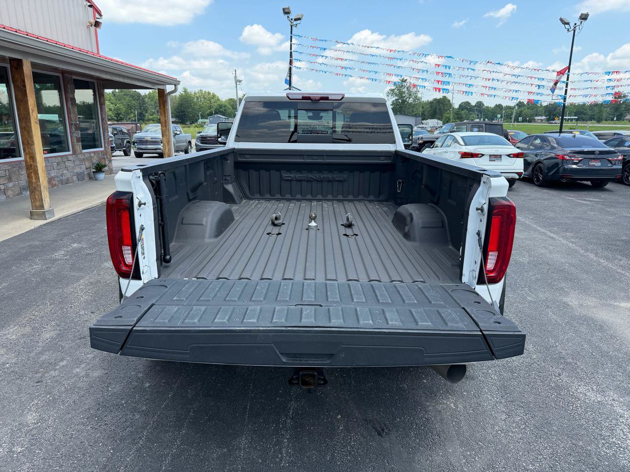 Used 2022 GMC Sierra 3500 Denali w/ Denali Ultimate Package AWD/4WD image 7