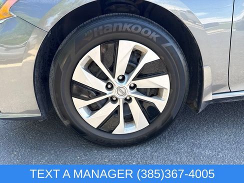 Used 2024 Nissan Altima 2.5 S FWD image 9