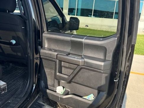 Used 2018 Ford F150 XLT w/ Equipment Group 302A Luxury AWD/4WD image 6