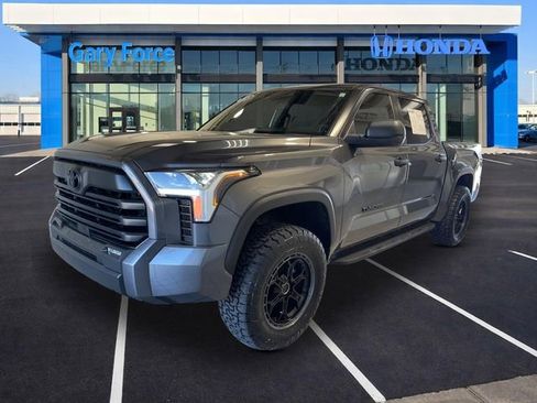 Used 2026 Toyota Tundra SR5 AWD/4WD image 4