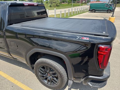 Used 2023 GMC Sierra 1500 Elevation w/ X31 Off-Road Package AWD/4WD image 4