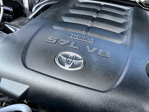 Used 2019 Toyota Tundra Limited AWD/4WD image 32