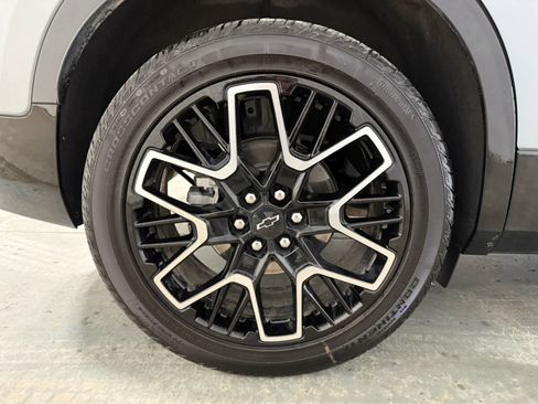 Certified 2025 Chevrolet Blazer RS w/ Driver Confidence II Package image 10