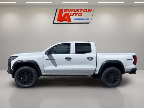 New 2026 Chevrolet Colorado Trail Boss AWD/4WD image 2
